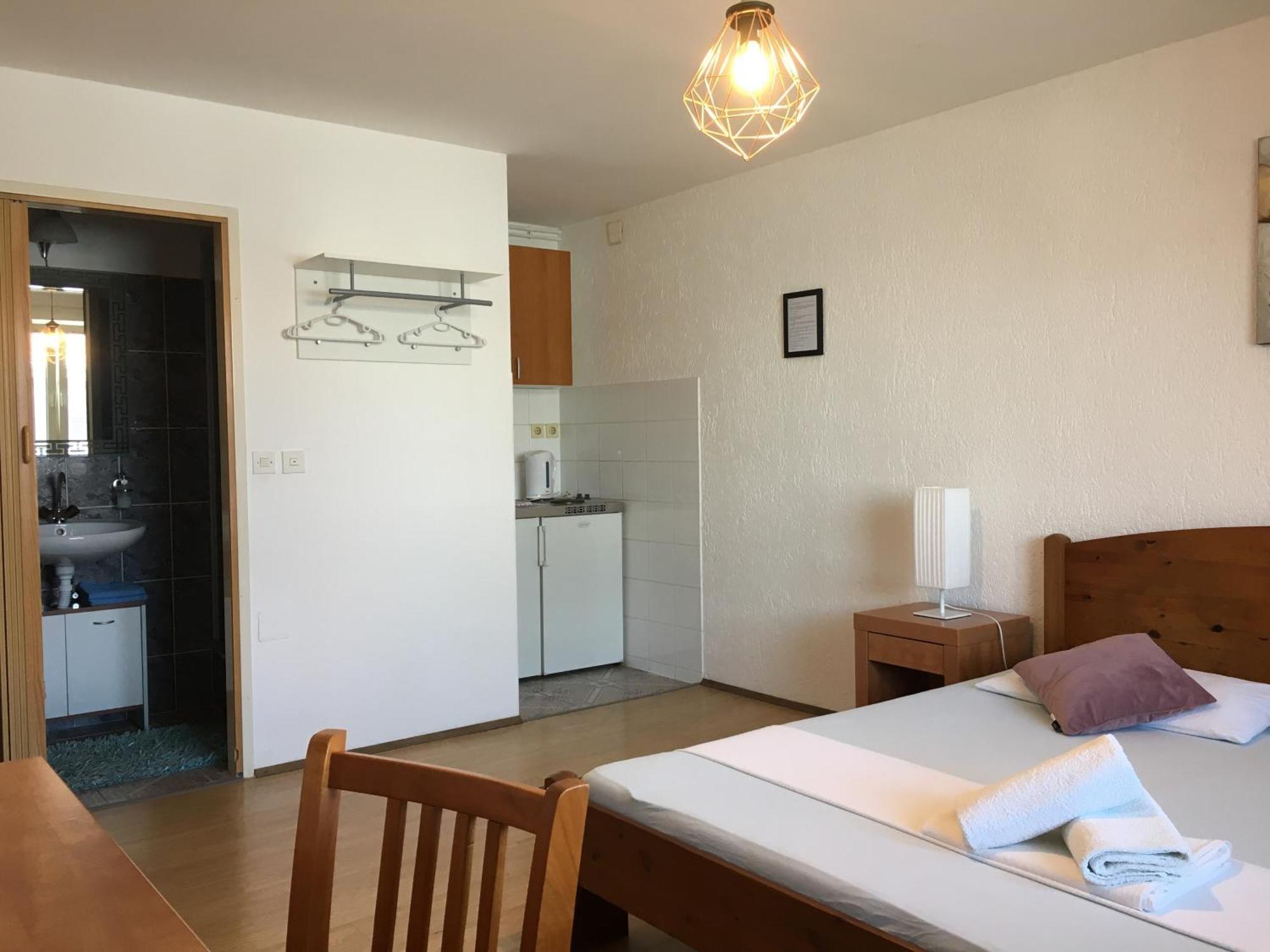 Apartments Zara *