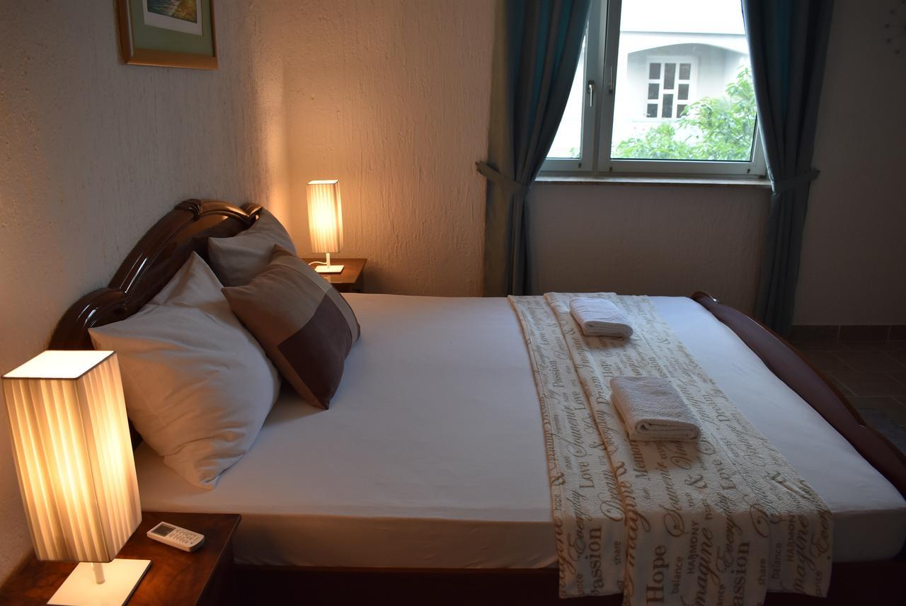 Apartments Zara Appartement *